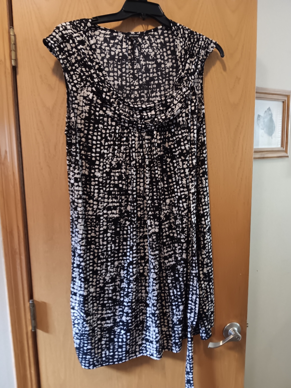 Womens Size XL, Daisy Fuentes Black & White Printed Midi Dress - Picture 1 of 3